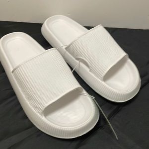 Spring Shop Sandle Size 9/10 Large with Tag